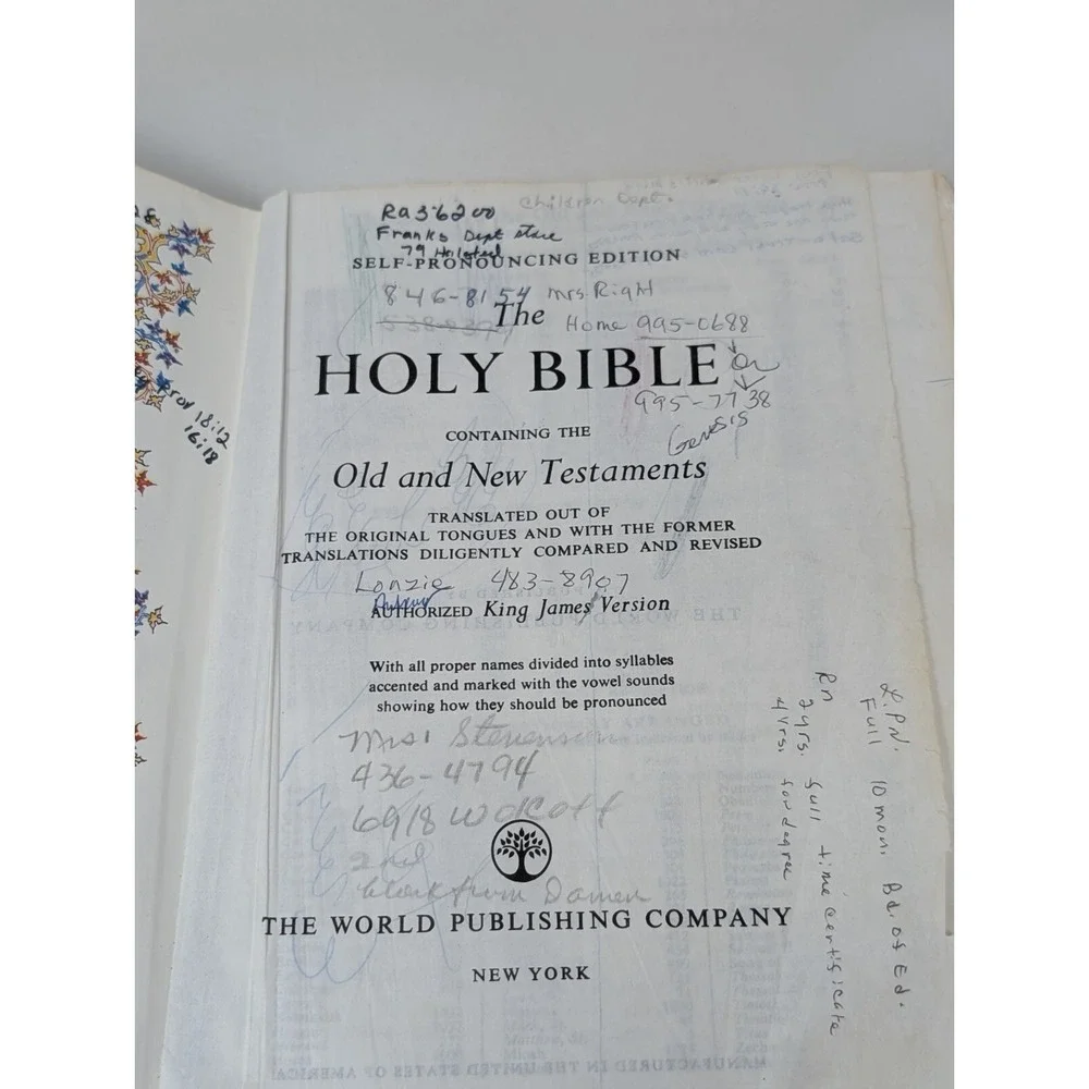 HOLY BIBLE King‎ James Red Letter Instant Indexed WORLD Self-Pronouncing Black